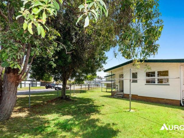 house at 55 Shrapnel Road, Cannon Hill, Australia