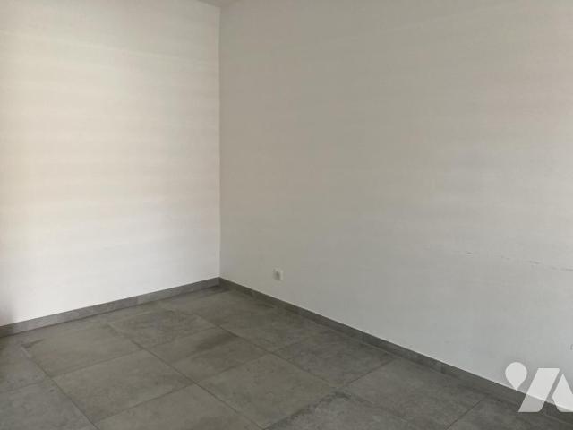 House at 59 Hautmont, HAUTMONT, 59330, France