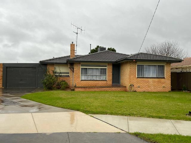 house at 5 Clayton Court, Shepparton