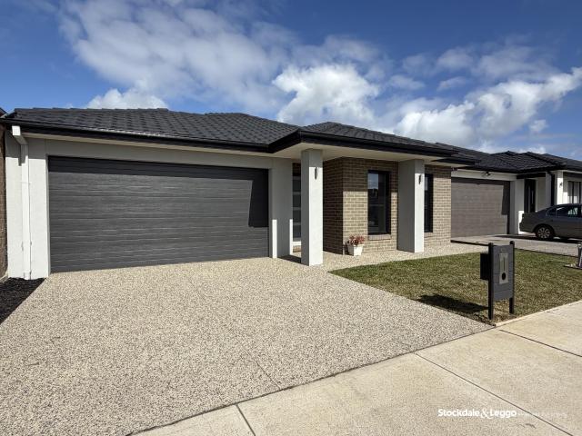 house at 65 Karula Circuit, Clyde VIC, Australia
