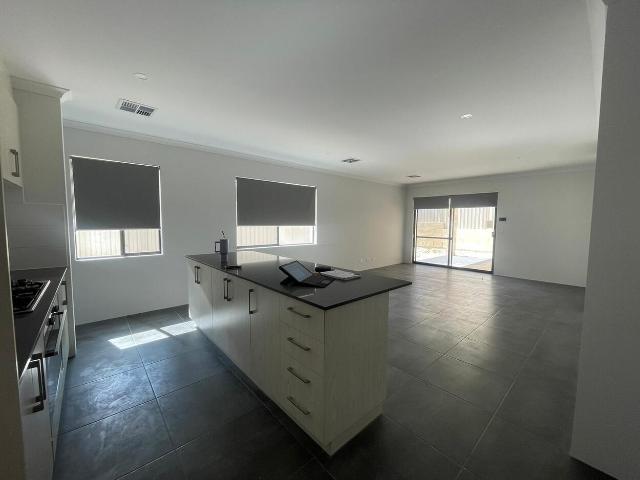 house at 6 Primrose Loop, Eglinton, WA 6034, Australia