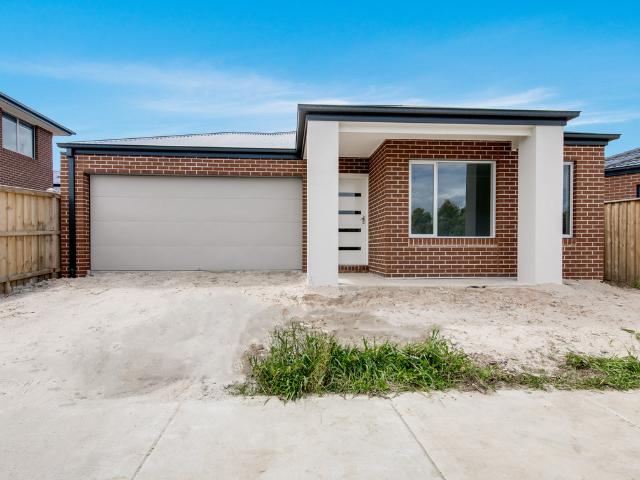 house at 70 Grisham Drive, Officer VIC 3809, Australia