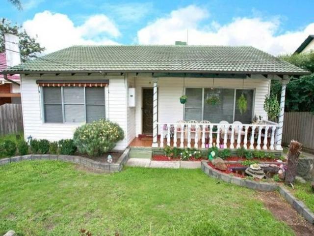 house at 71 Chestnut Road, Doveton VIC, Australia