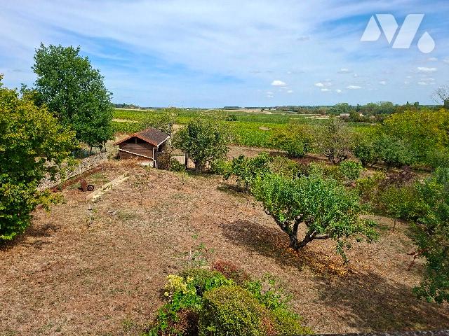 House at 71 Saint Martin sous Montaigu, ST MARTIN SOUS MONTAIGU, 71640, France
