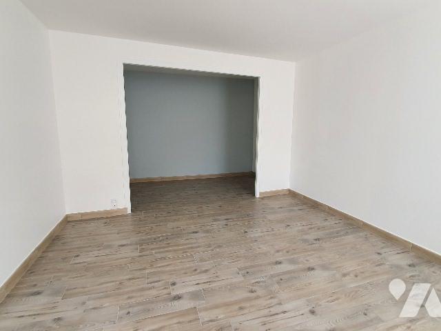 House at 72 Cormes, CORMES, 72400, France