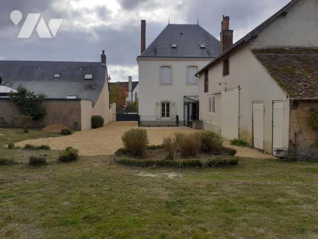 House at 72 Neuville sur Sarthe, NEUVILLE SUR SARTHE, 72190, France