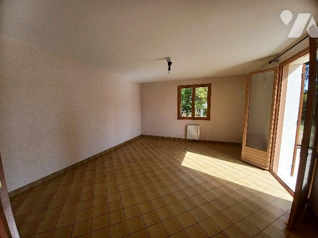 House at 78 Longnes, LONGNES, 78980, France