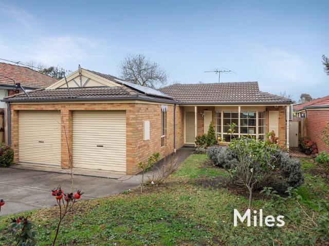 house at 7 Barce Place, Heidelberg West