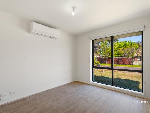 House at 7 Cavell Close, ST ALBANS, Australia