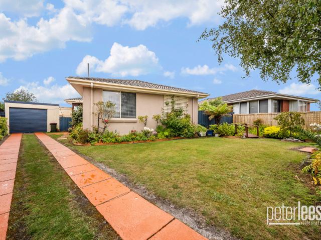 house at 7 Targett Avenue, George Town TAS 7253