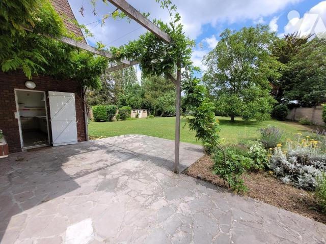 House at 80 Amiens, AMIENS, 80000, France