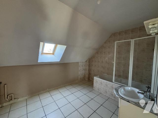 House at 80 Amiens, AMIENS, 80000, France