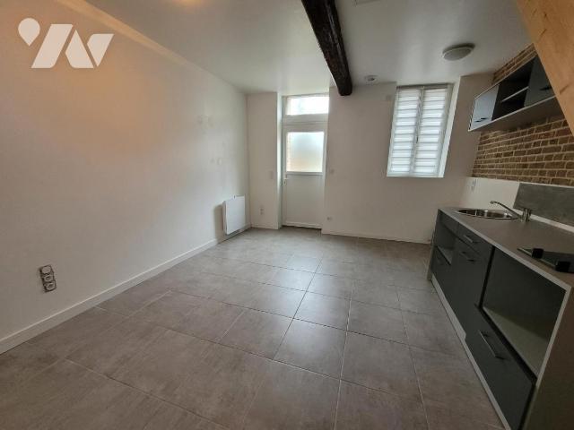 House at 80 Amiens, AMIENS, 80000, France
