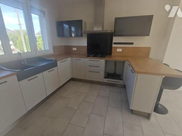 House at 80 Camon, CAMON, 80450, France
