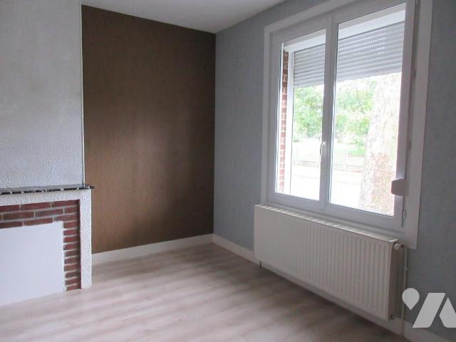 House at 80 Roye, ROYE, 80700, France