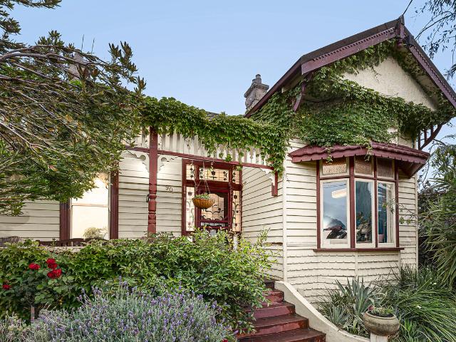 house at 90 Dundas St, Thornbury, VIC 3071, Australia
