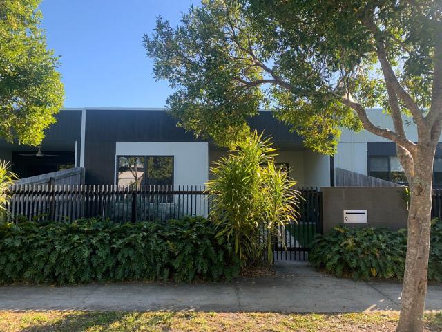 house at 9 Cane Place, Palmview QLD 4553, Australia