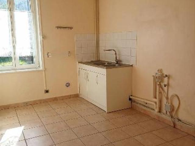 House at 02 Bohain en Vermandois, BOHAIN EN VERMANDOIS, 02110, France