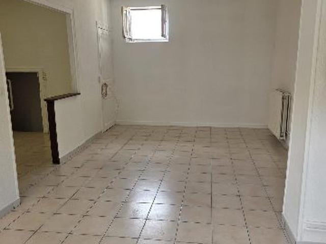House at 02 Saint Quentin, ST QUENTIN, 02100, France