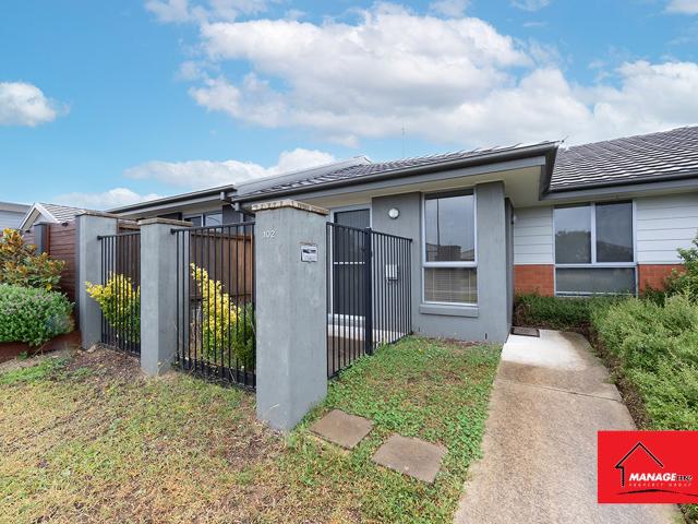 house at 102 BURRUMARRA AVENUE, Ngunnawal