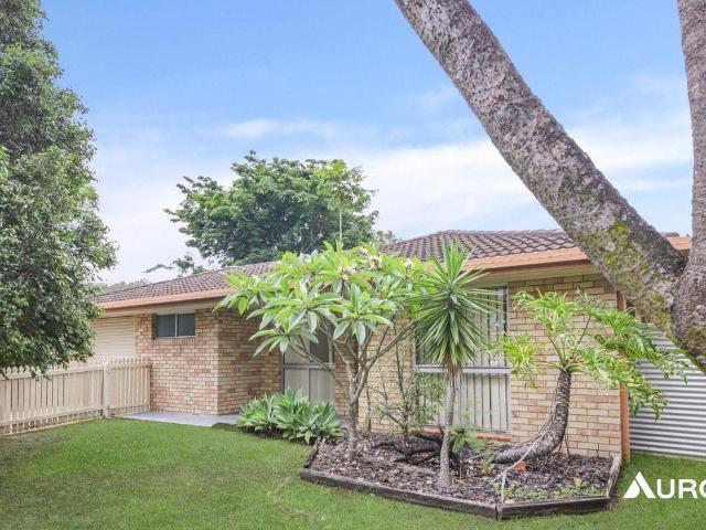 house at 107 Bridgnorth Street, Carindale, Australia