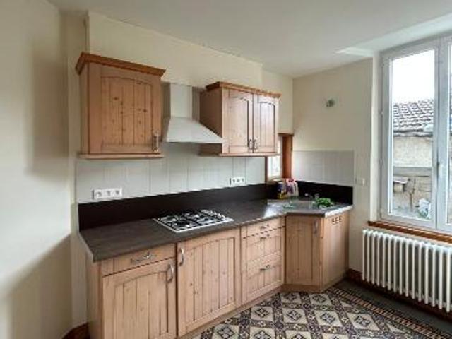 House at 10 Arcis sur Aube, ARCIS SUR AUBE, 10700, France