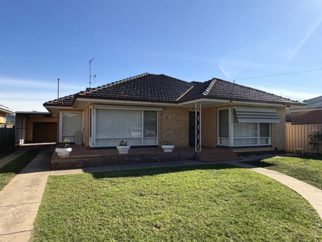 house at 10 Parker Street, Shepparton VIC 3630, Australia