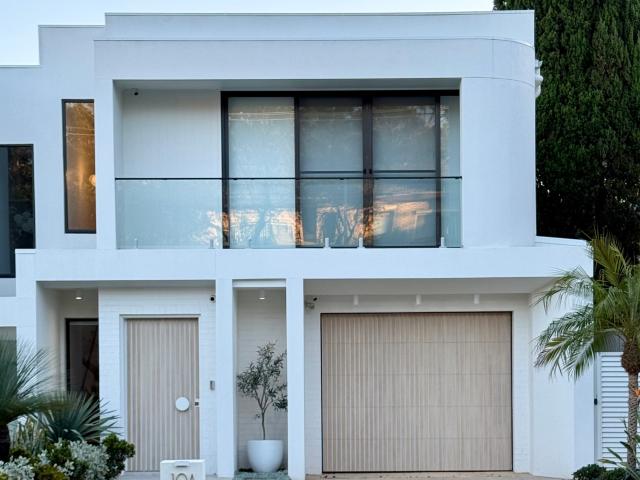 house at 10A Yvonne Crescent, Georges Hall NSW 2198