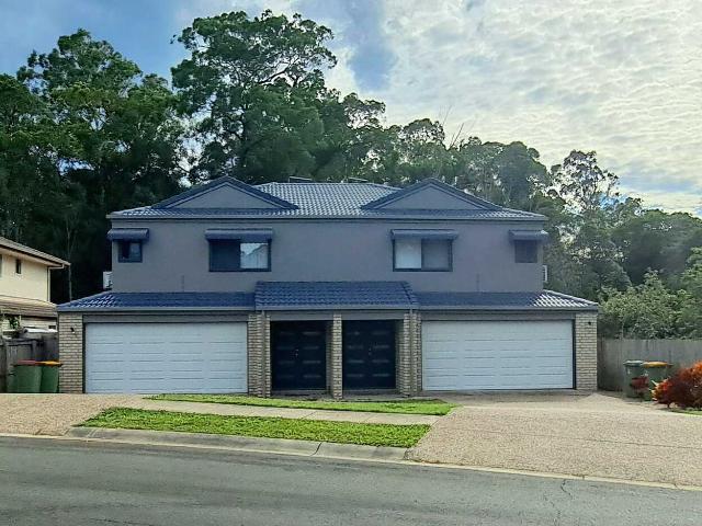 house at 1/10 Chantrill Ave, Nerang, QLD 4211, Australia