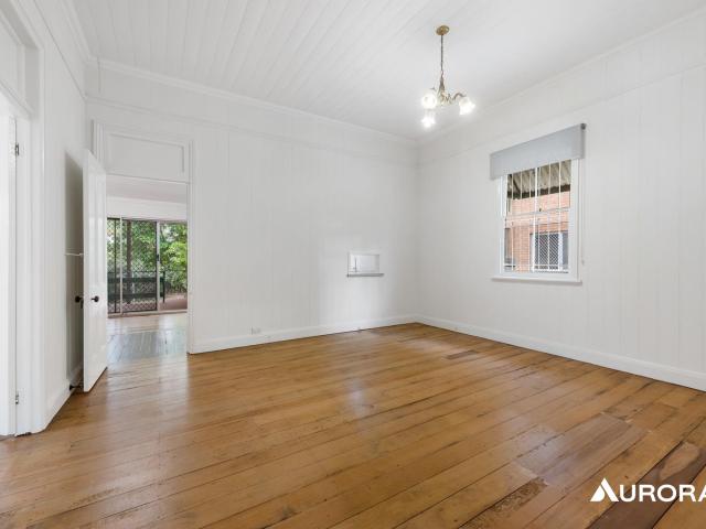 house at 111 Baines Street, Kangaroo Point, Australia