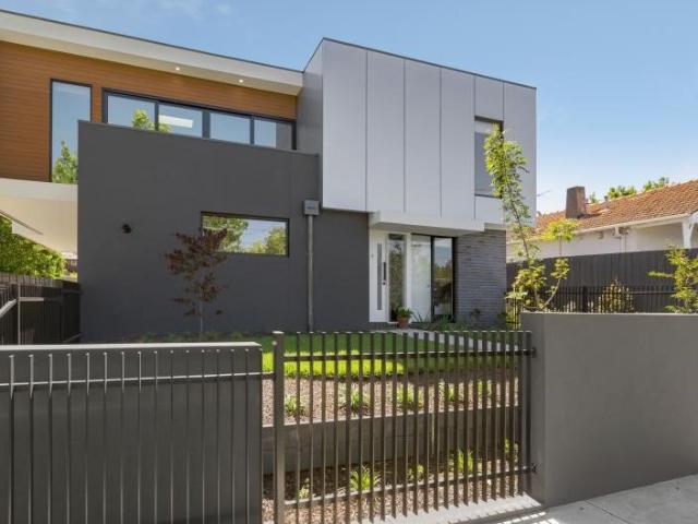 house at 1/125 Grange Road, Fairfield