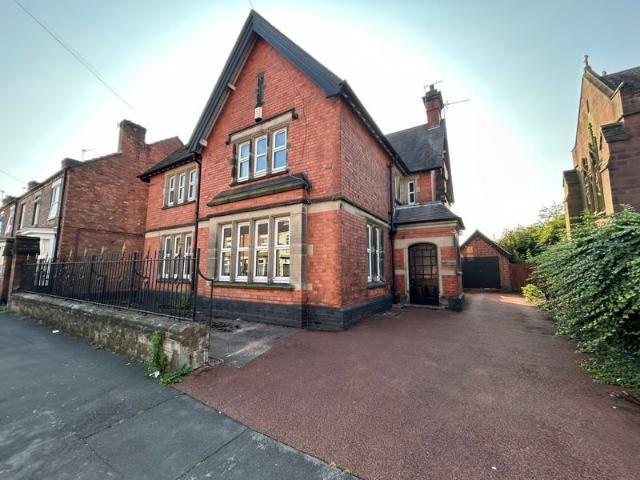 house at 113 Hunter Street, Burton On Trent, DE14