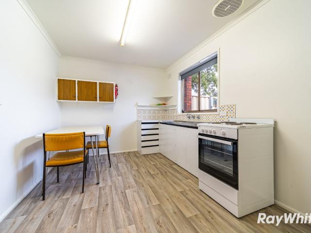 house at 1/15 Church Street, Kangaroo Flat, VIC 3555