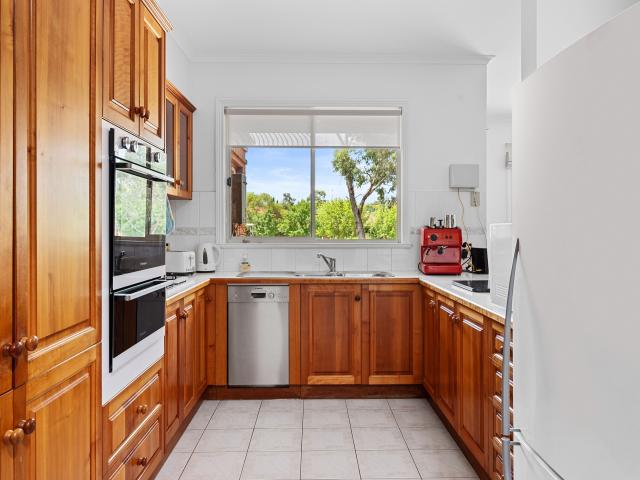 house at 1/19 Landale Drive, Strathdale, VIC 3550