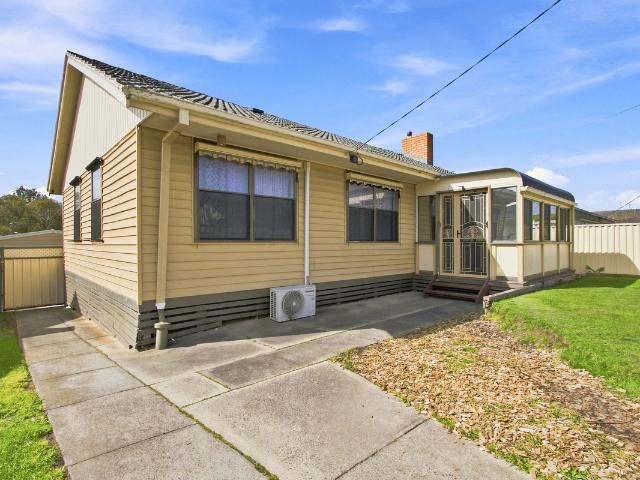 house at 11 Winston Court, MORWELL VIC 3840, Australia