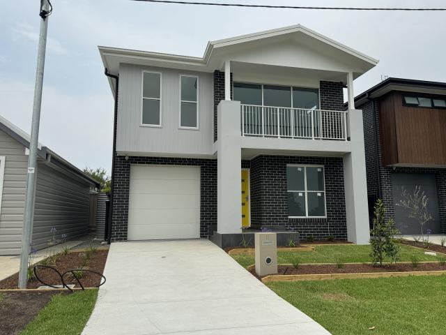 house at 11 Pilkington St, North Lambton NSW 2299