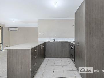 house at 1/213 Willmott Drive, Waikiki WA 6169, Australia