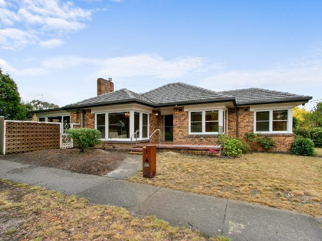 house at 122 Helen Street, Morwell VIC 3840, Australia