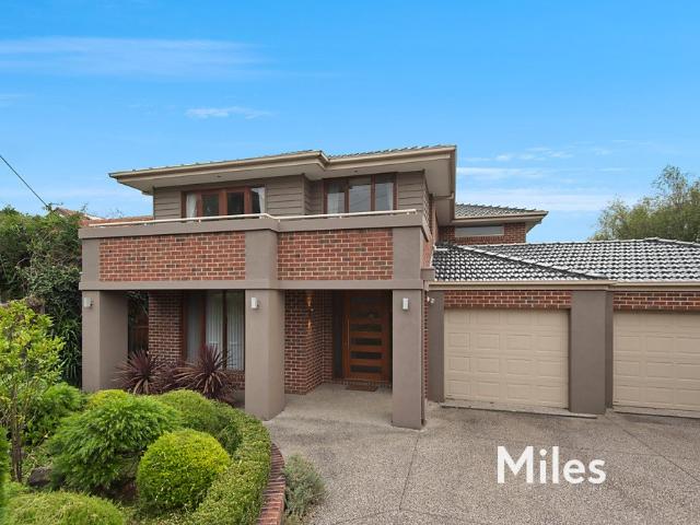 house at 122 Ivanhoe Parade, Ivanhoe