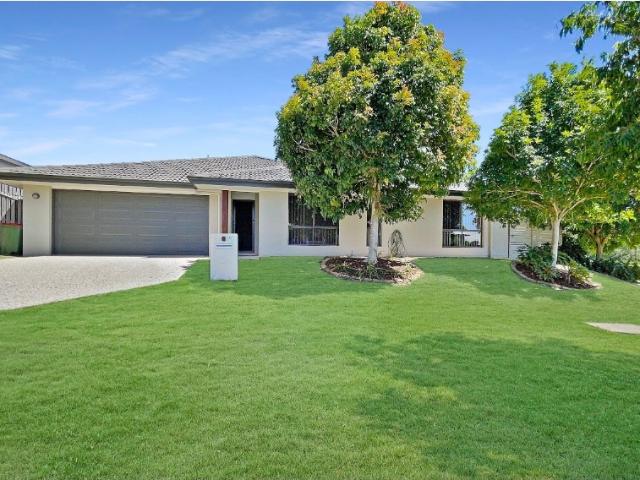 house at 10 York Cl, Oxley