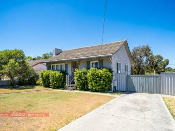 house at 17 Westcott Road, Medina WA 6167, Australia