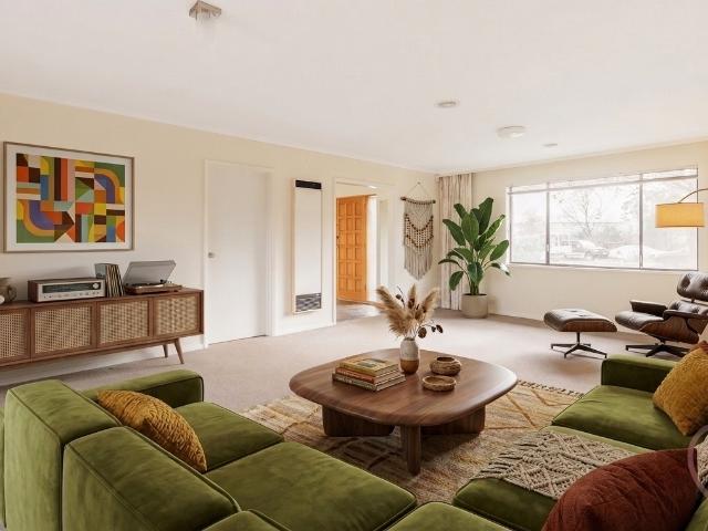 house at 17 Fairbridge Crescent