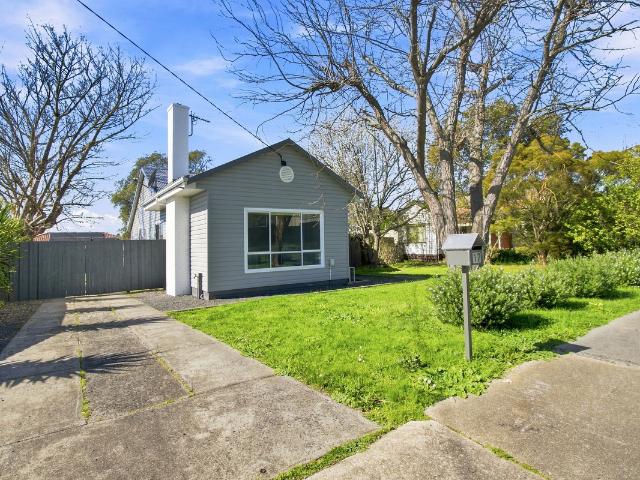 house at 17 Foxlease Avenue, Traralgon VIC 3844, Australia
