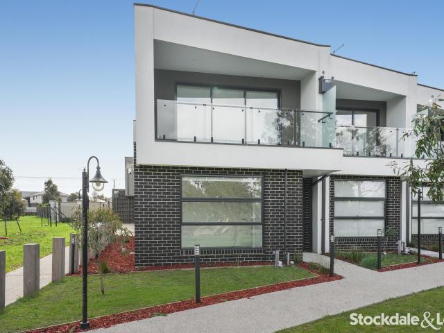 house at 14/17 Timble Close, Wollert VIC, Australia