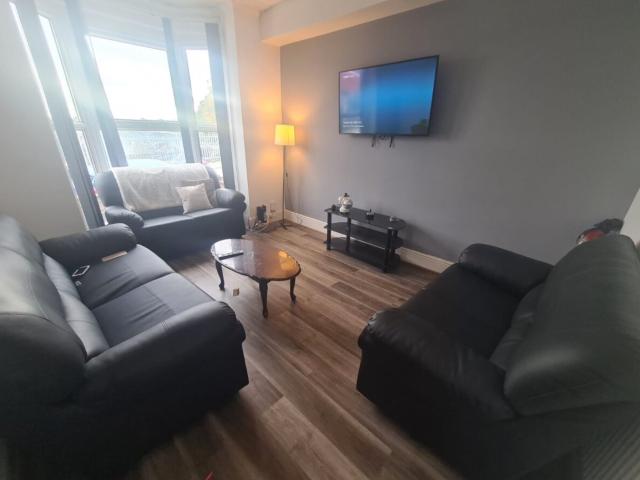 house at 14 Ashville View, Hyde Park, Leeds LS6 1LT, United Kingdom