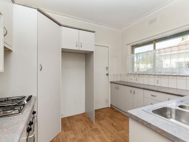 house at 14 Koomba Street, White Hills, VIC 3550