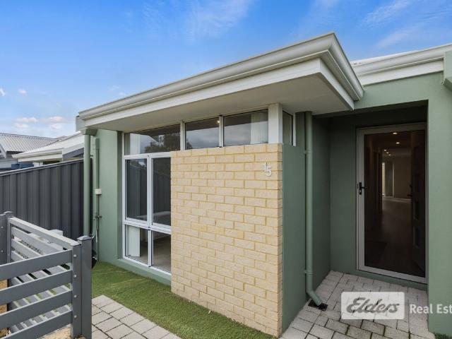 house at 15 Devine Court, Baldivis WA 6171, Australia