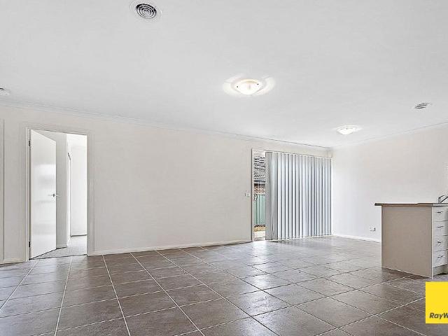 house at 15 Diva Way, Huntly, VIC 3551