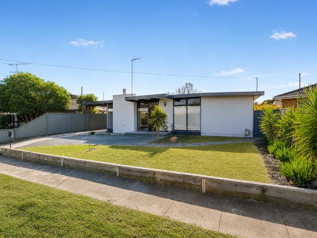 house at 16 Daisy Street, Mooroopna VIC 3629, Australia