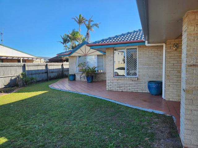 house at 18 Undara Avenue, Buddina QLD 4575, Australia